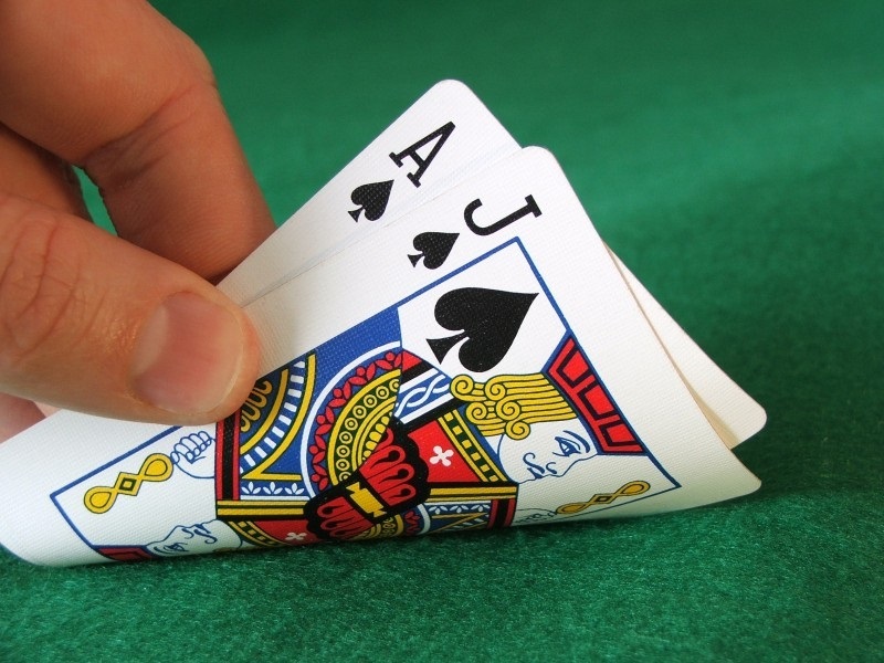Blackjack Side Bets May Be Dangerous Bets – Avoided Them While Playing