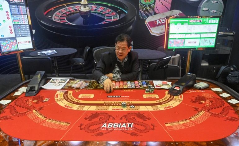 How do players compare automated vs. standard digital draws in the lottery?
