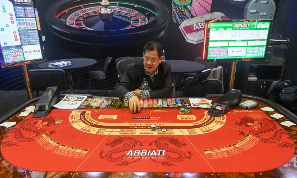 How do players compare automated vs. standard digital draws in the lottery?
